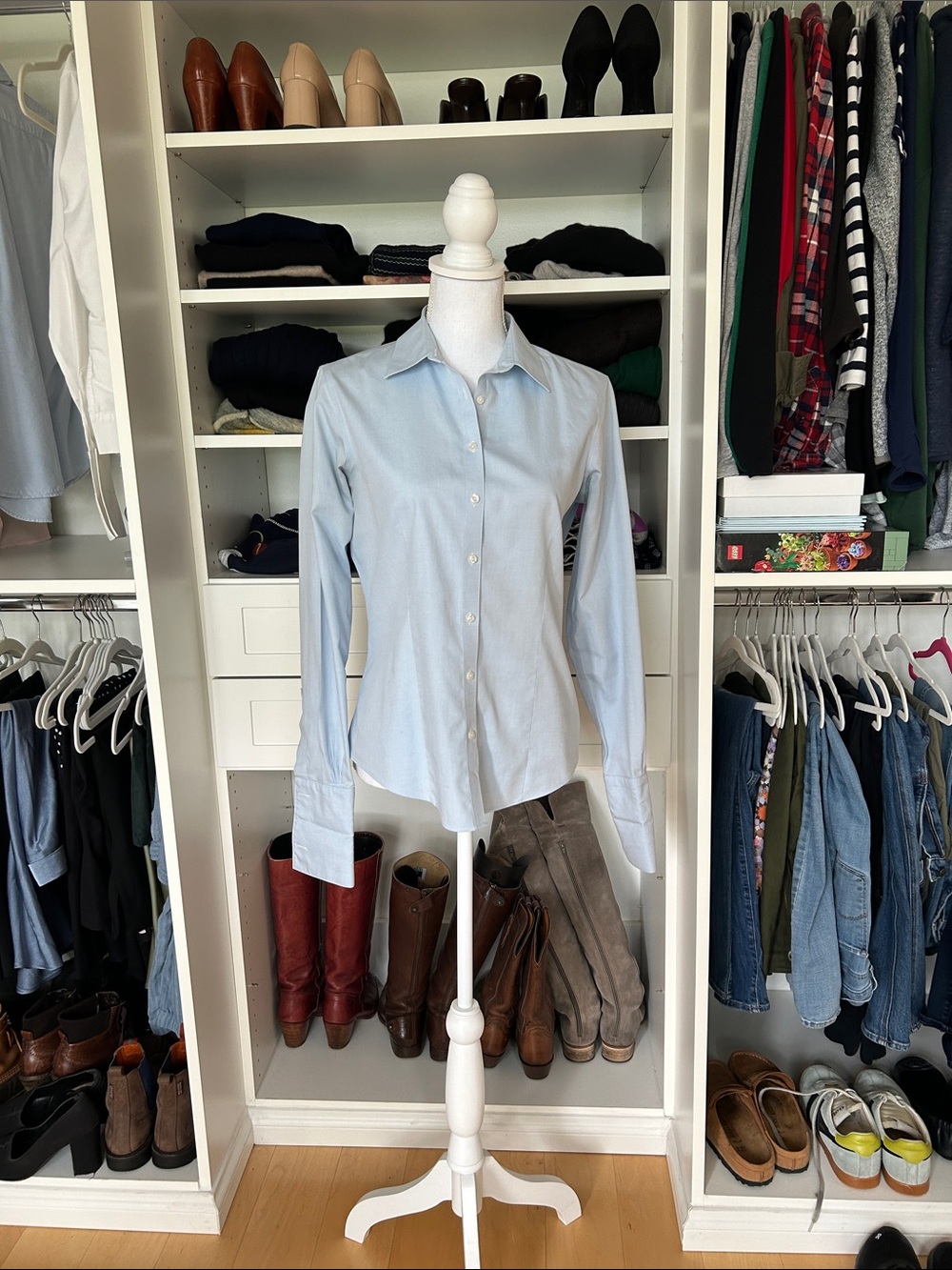 Light Blue tailored fit Button-Up Dress Shirt